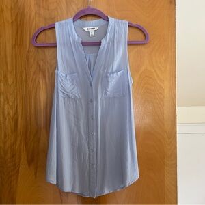 Old Navy Women's Light Blue Sleeveless Top
